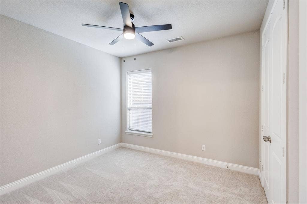 401 Mossy Rock Drive, McKinney, TX 75071