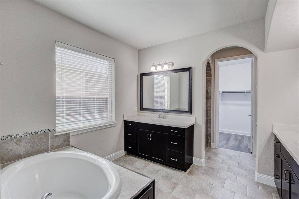 401 Mossy Rock Drive, McKinney, TX 75071
