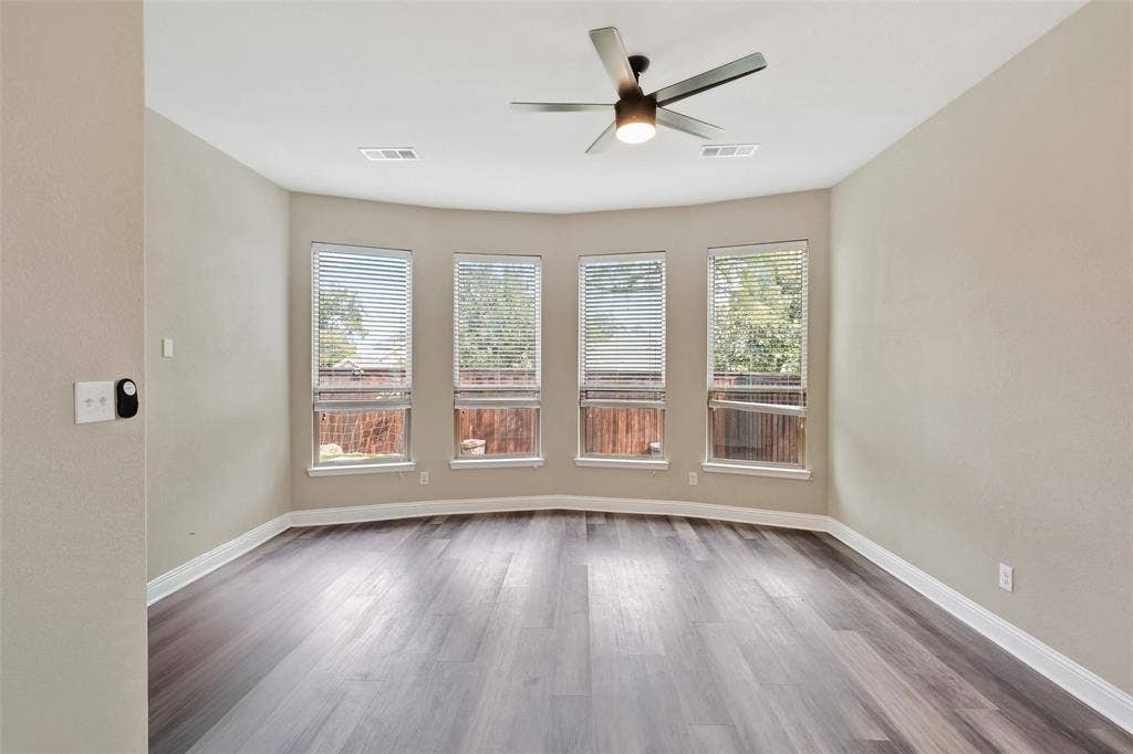 401 Mossy Rock Drive, McKinney, TX 75071