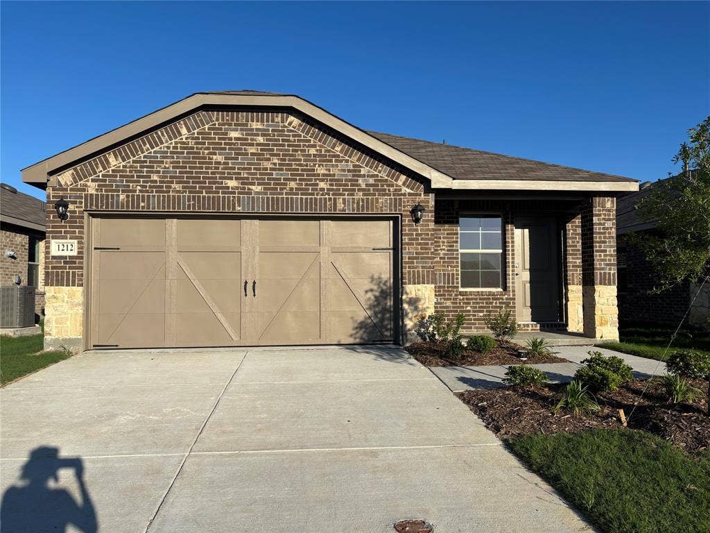 1212 Olivewood Place, Crandall, TX 75114 1212 Olivewood Place, Crandall, TX 75114