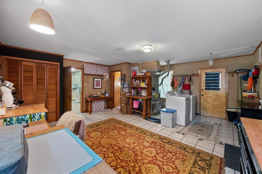 708 S Palestine Street, Athens, TX 75751 708 S Palestine Street, Athens, TX 75751