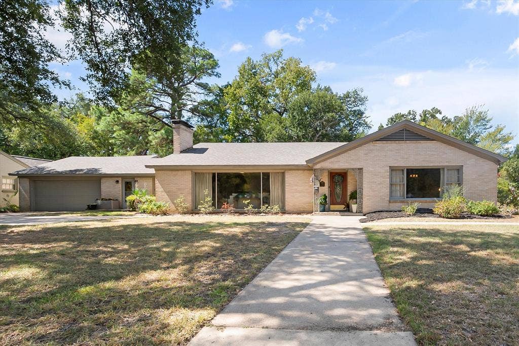 708 S Palestine Street, Athens, TX 75751 708 S Palestine Street, Athens, TX 75751