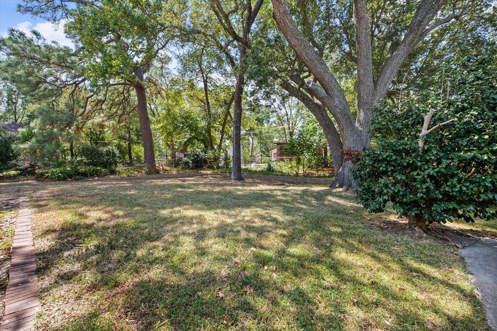 708 S Palestine Street, Athens, TX 75751 708 S Palestine Street, Athens, TX 75751