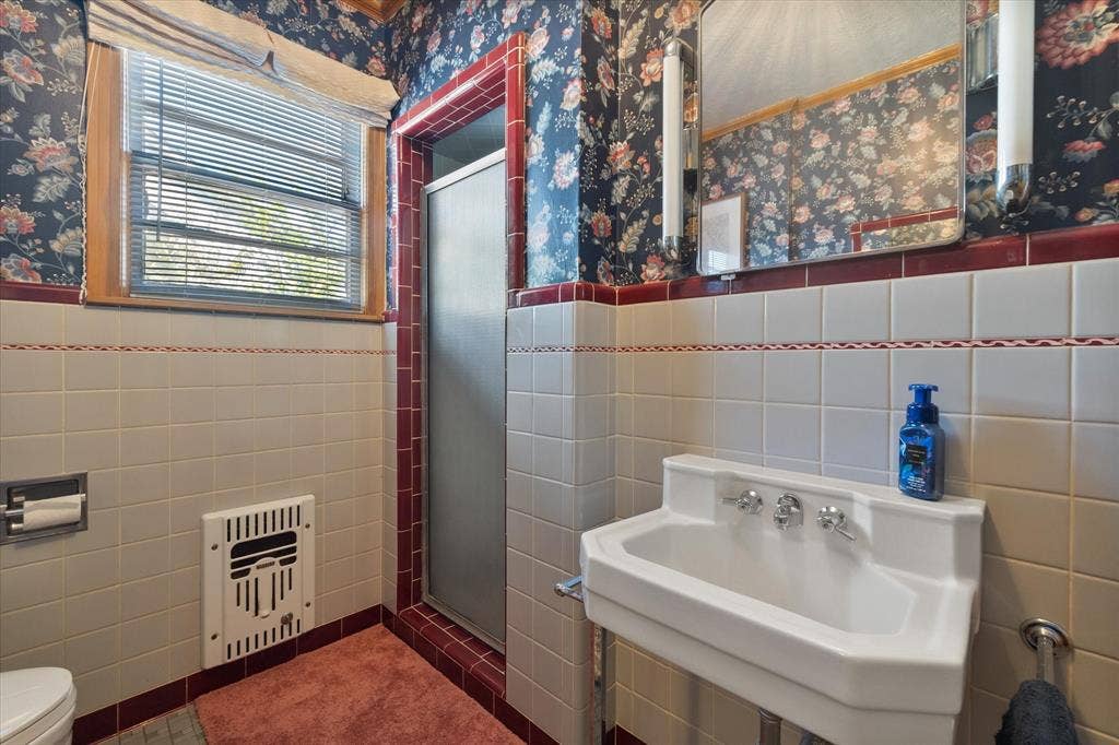 708 S Palestine Street, Athens, TX 75751 708 S Palestine Street, Athens, TX 75751