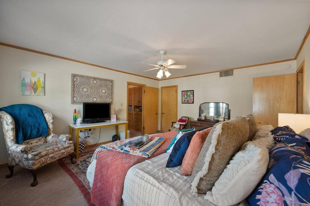 708 S Palestine Street, Athens, TX 75751 708 S Palestine Street, Athens, TX 75751