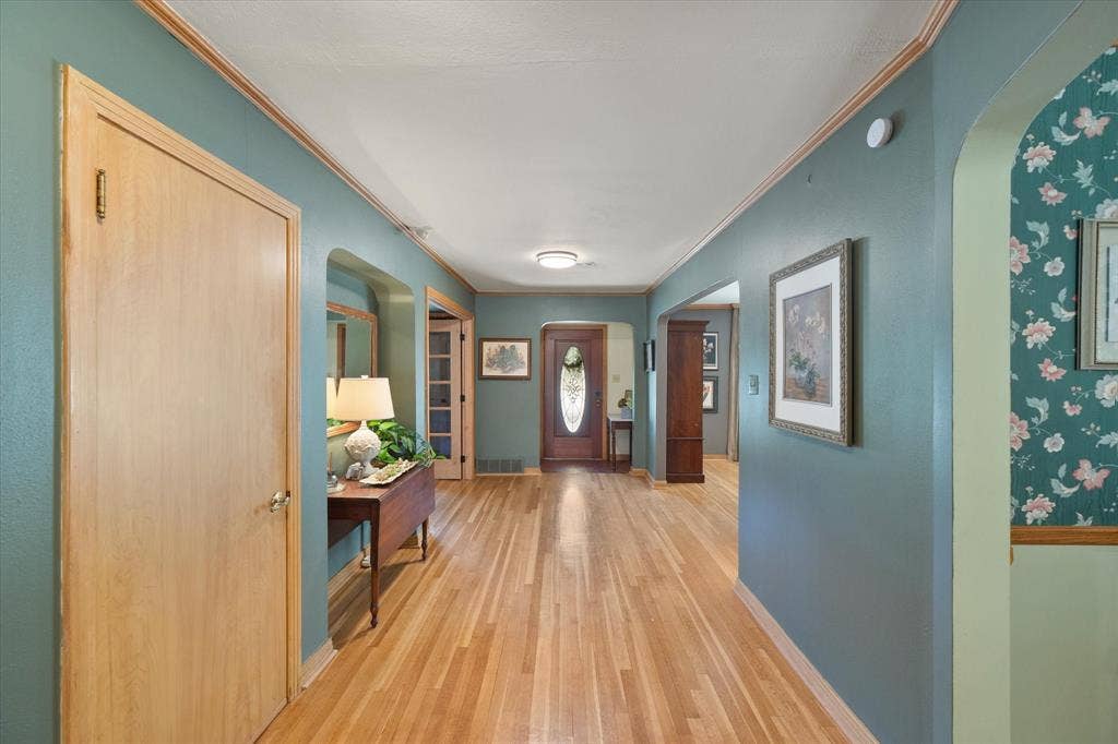 708 S Palestine Street, Athens, TX 75751 708 S Palestine Street, Athens, TX 75751