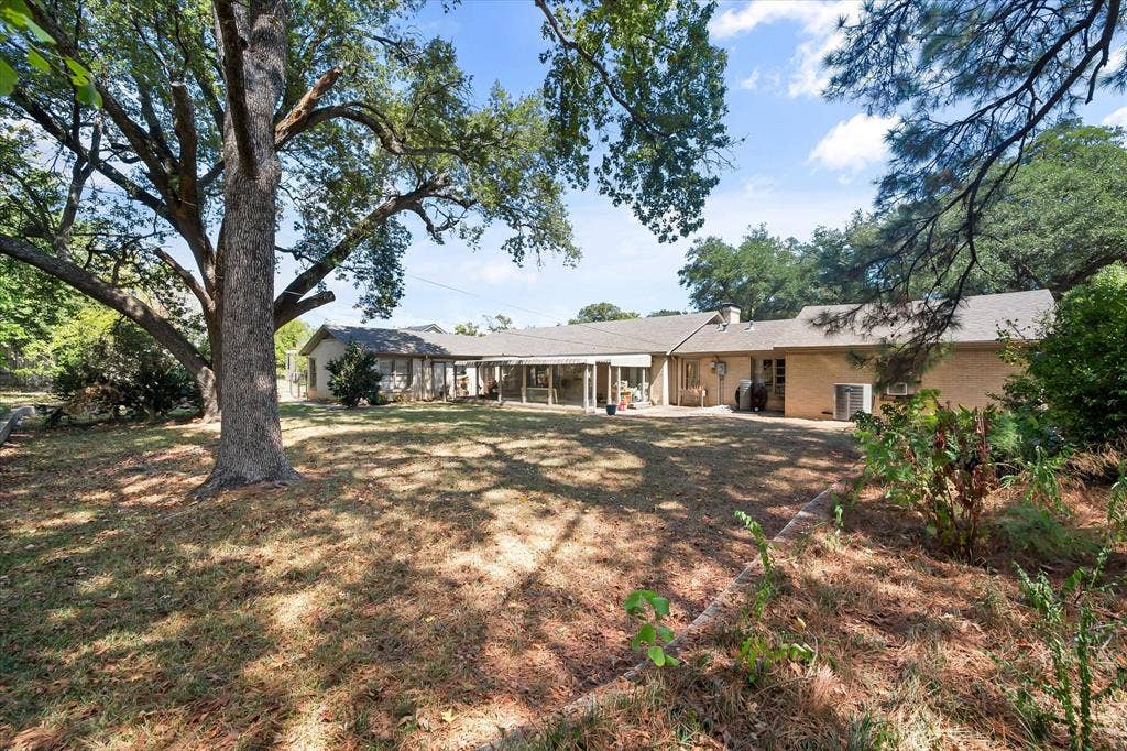 708 S Palestine Street, Athens, TX 75751 708 S Palestine Street, Athens, TX 75751