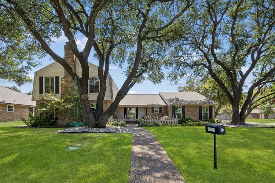 Property photo for 7802 Scotia Drive, Dallas, TX