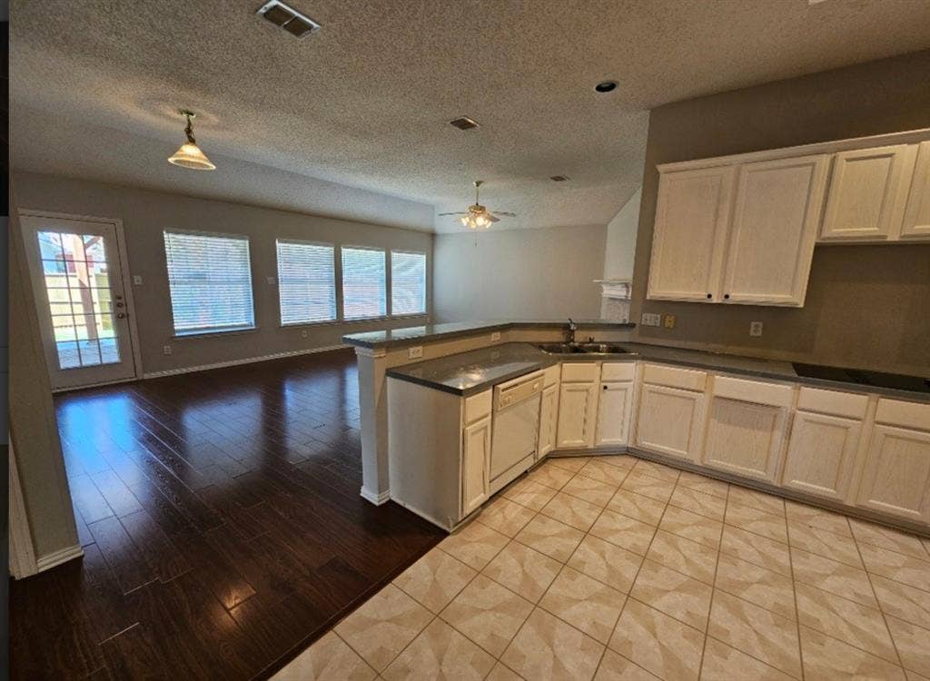 4317 Heath Court, Plano, TX 75024 4317 Heath Court, Plano, TX 75024