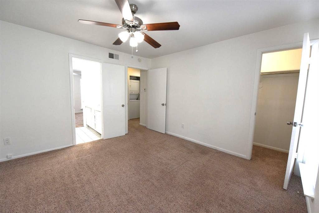 2727 Shelby Avenue, #M, Dallas, TX 75219 2727 Shelby Avenue, #M, Dallas, TX 75219