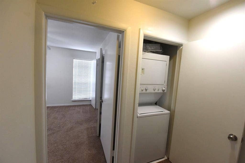 2727 Shelby Avenue, #M, Dallas, TX 75219 2727 Shelby Avenue, #M, Dallas, TX 75219