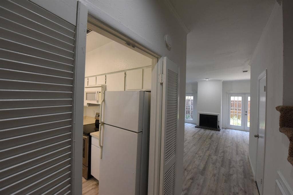 2727 Shelby Avenue, #M, Dallas, TX 75219 2727 Shelby Avenue, #M, Dallas, TX 75219