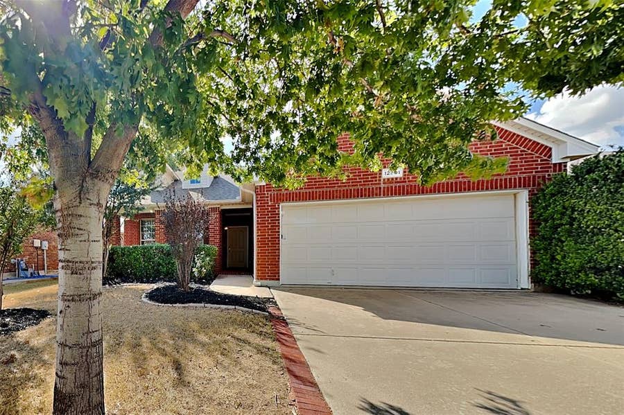 Property photo for 12901 Farmington Drive, Fort Worth, TX