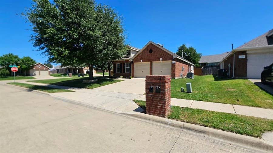 Property photo for 13744 Village Vista Drive, Fort Worth, TX
