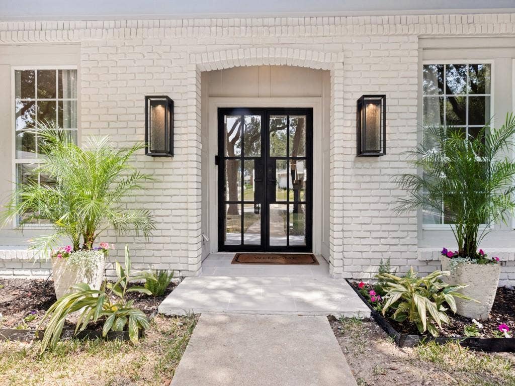 16810 Deer Park Drive, Dallas, TX 75248 16810 Deer Park Drive, Dallas, TX 75248