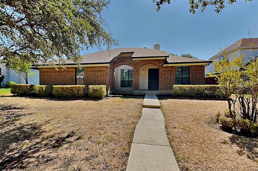 Property photo for 1518 Palisades Drive, Carrollton, TX