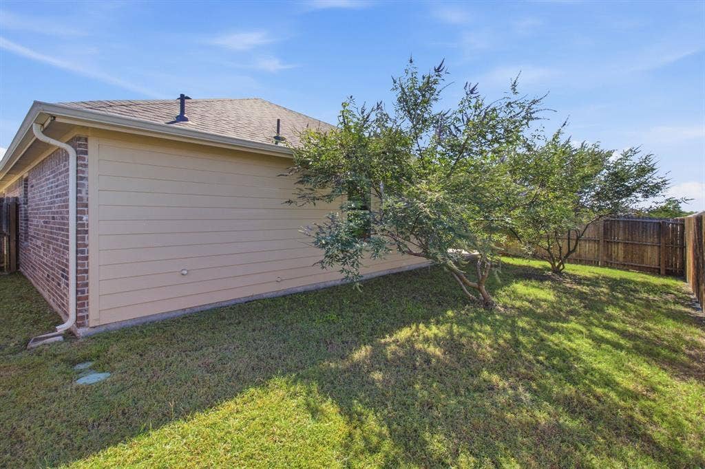 2310 Wisterwood Lane, Crandall, TX 75114