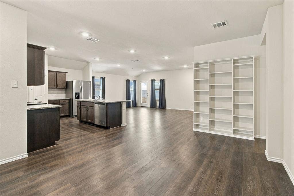 2310 Wisterwood Lane, Crandall, TX 75114