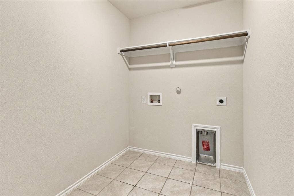 2310 Wisterwood Lane, Crandall, TX 75114