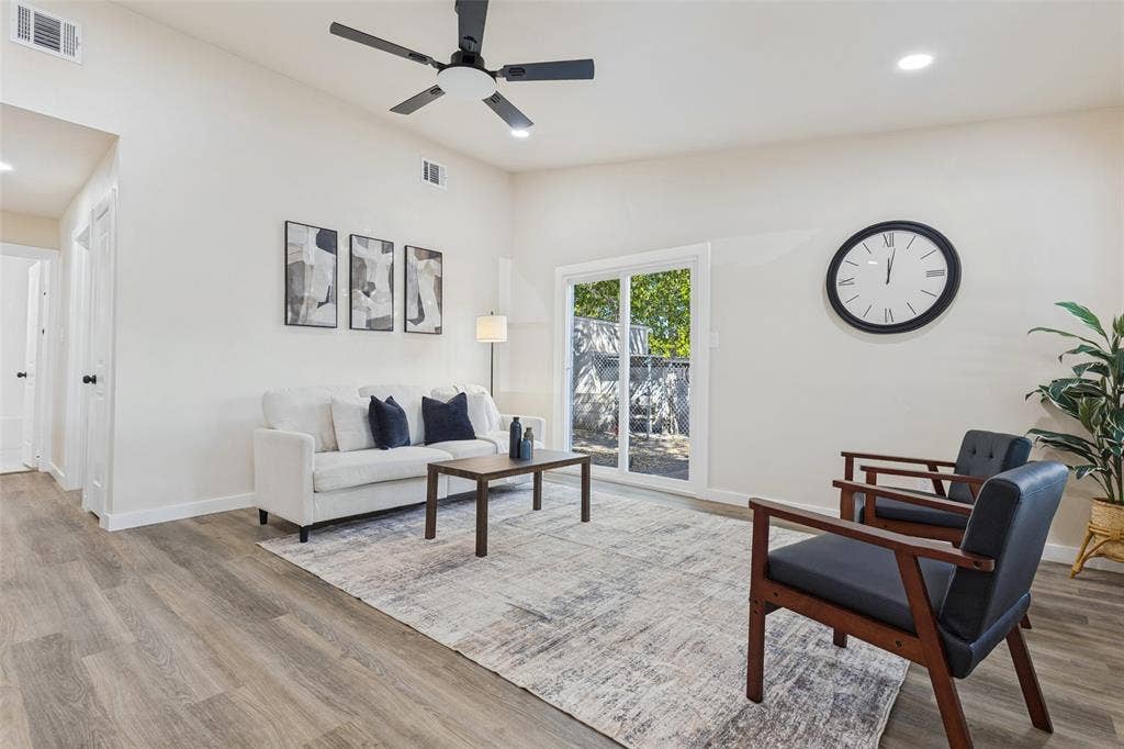 9451 Culberson Street, Dallas, TX 75227 9451 Culberson Street, Dallas, TX 75227