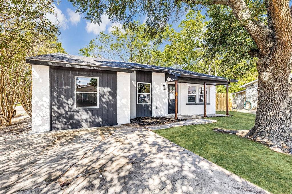 9451 Culberson Street, Dallas, TX 75227 9451 Culberson Street, Dallas, TX 75227