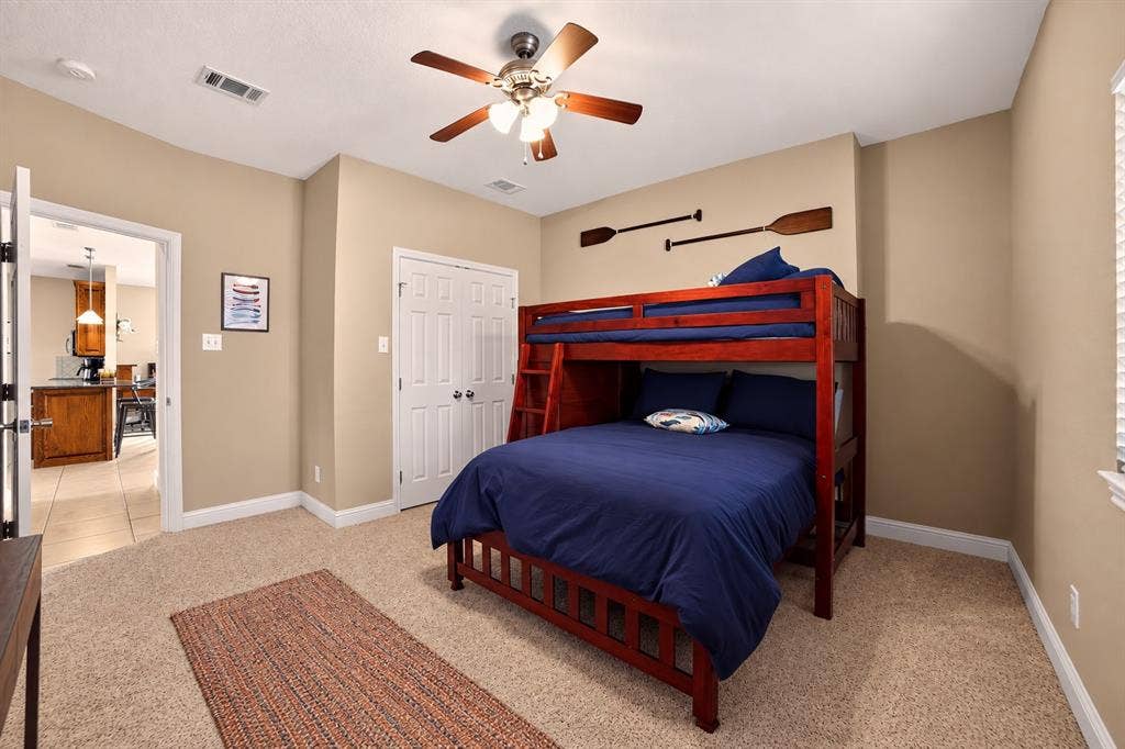 182 Oak Hills Drive, Mabank, TX 75156 182 Oak Hills Drive, Mabank, TX 75156