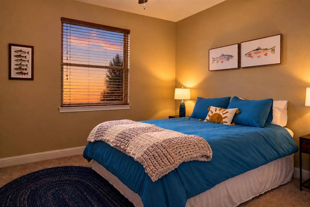 182 Oak Hills Drive, Mabank, TX 75156 182 Oak Hills Drive, Mabank, TX 75156