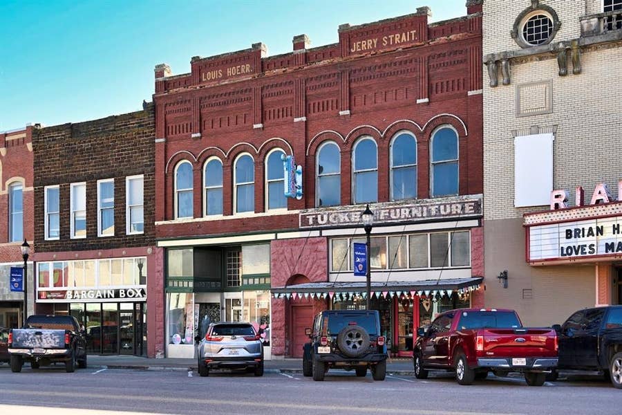 Property photo for 422 W Main Street, Denison, TX