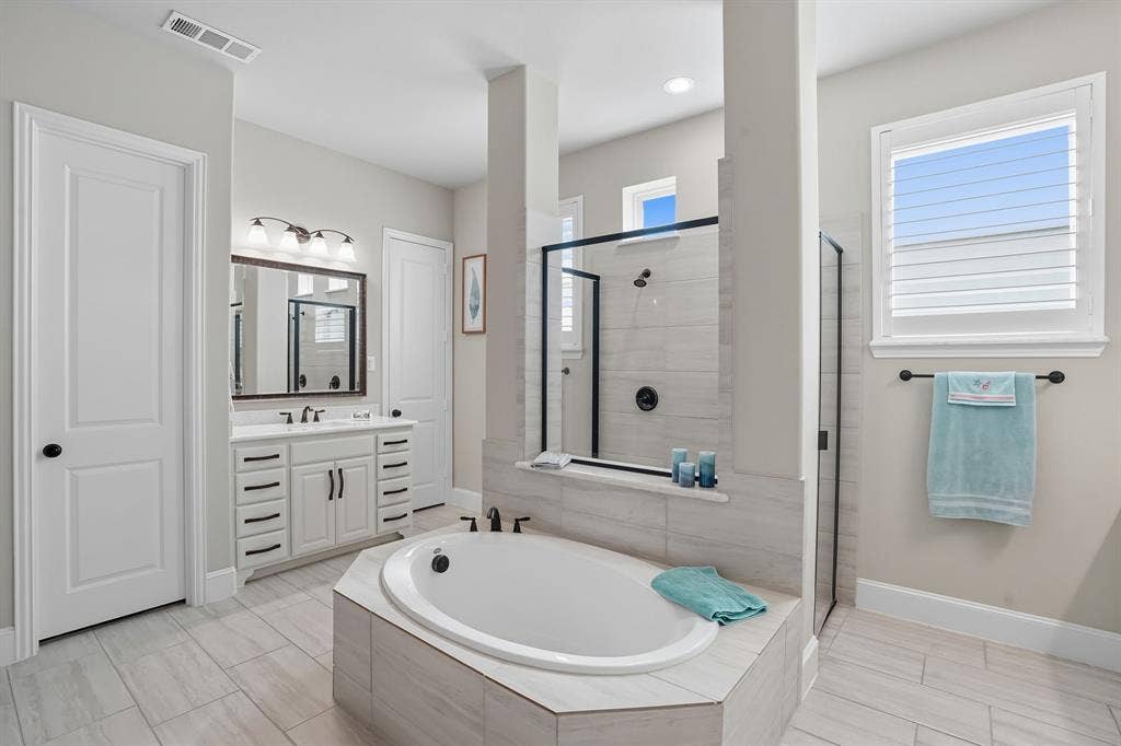 7616 Big Buckle Drive, Frisco, TX 75036 7616 Big Buckle Drive, Frisco, TX 75036