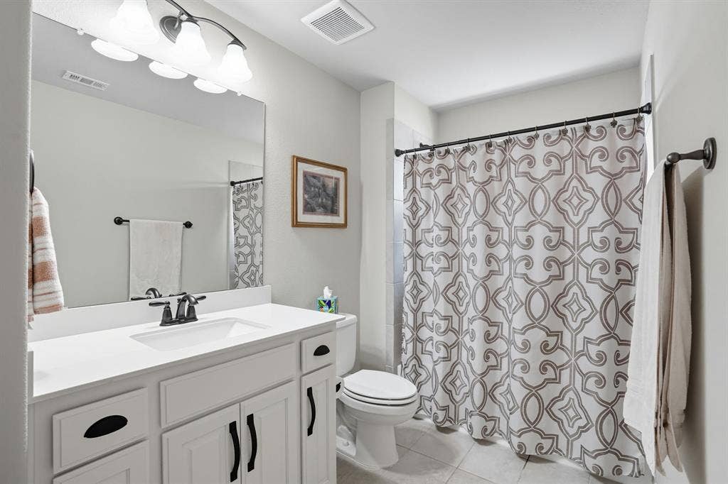 7616 Big Buckle Drive, Frisco, TX 75036 7616 Big Buckle Drive, Frisco, TX 75036