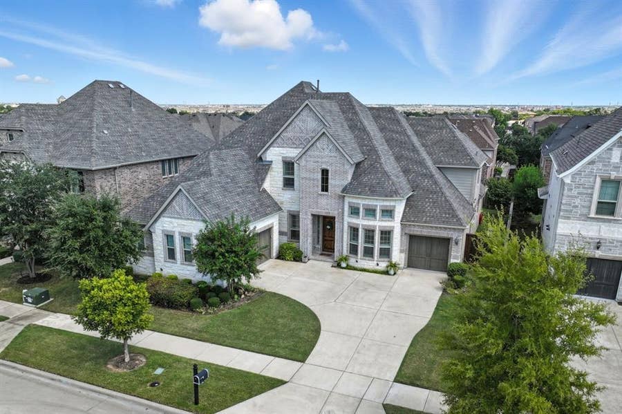 Property photo for 7616 Big Buckle Drive, Frisco, TX