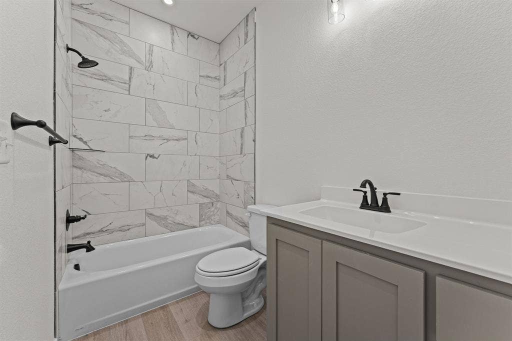 206 Dolphin Drive, Temple, TX 76501 206 Dolphin Drive, Temple, TX 76501