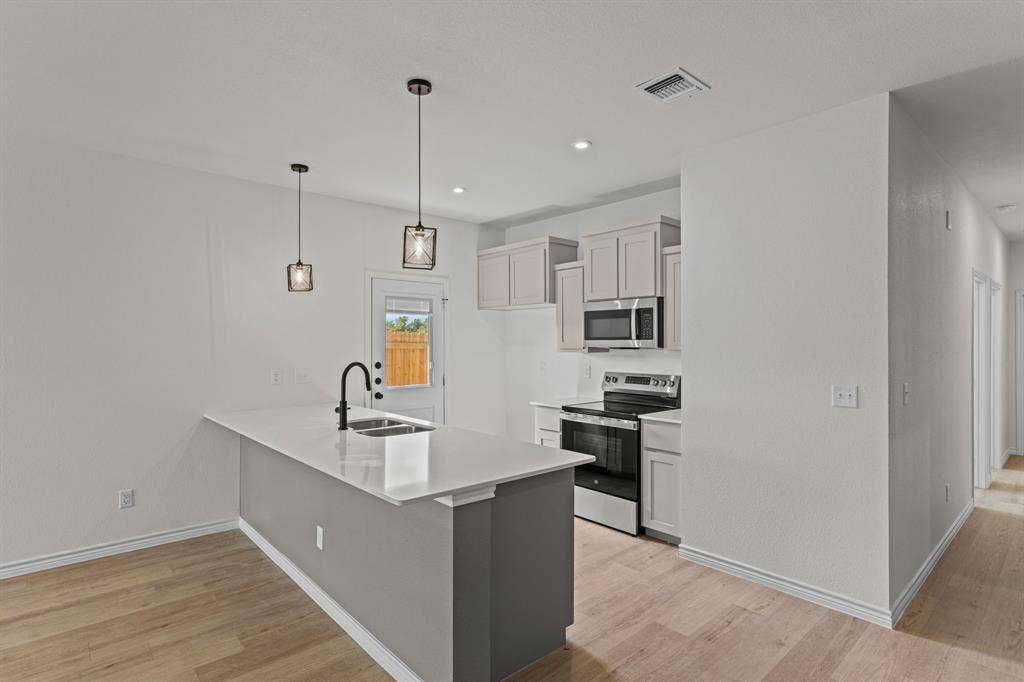 206 Dolphin Drive, Temple, TX 76501 206 Dolphin Drive, Temple, TX 76501