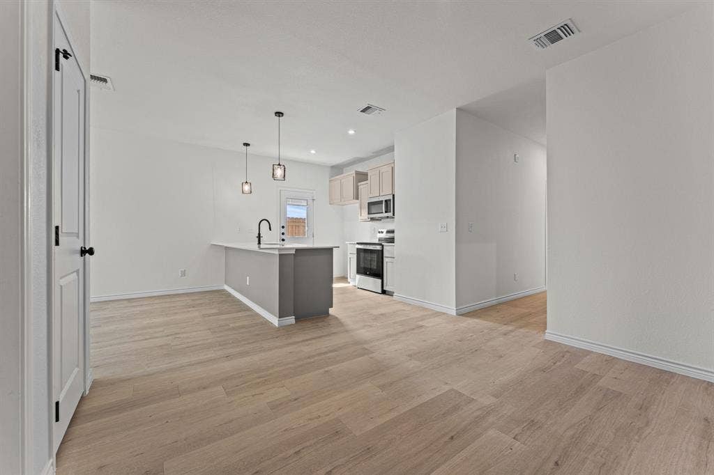 206 Dolphin Drive, Temple, TX 76501 206 Dolphin Drive, Temple, TX 76501