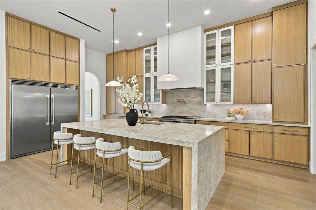 7330 Casa Loma Avenue, Dallas, TX 75214 7330 Casa Loma Avenue, Dallas, TX 75214