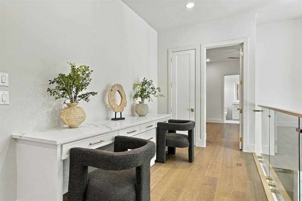 7330 Casa Loma Avenue, Dallas, TX 75214 7330 Casa Loma Avenue, Dallas, TX 75214