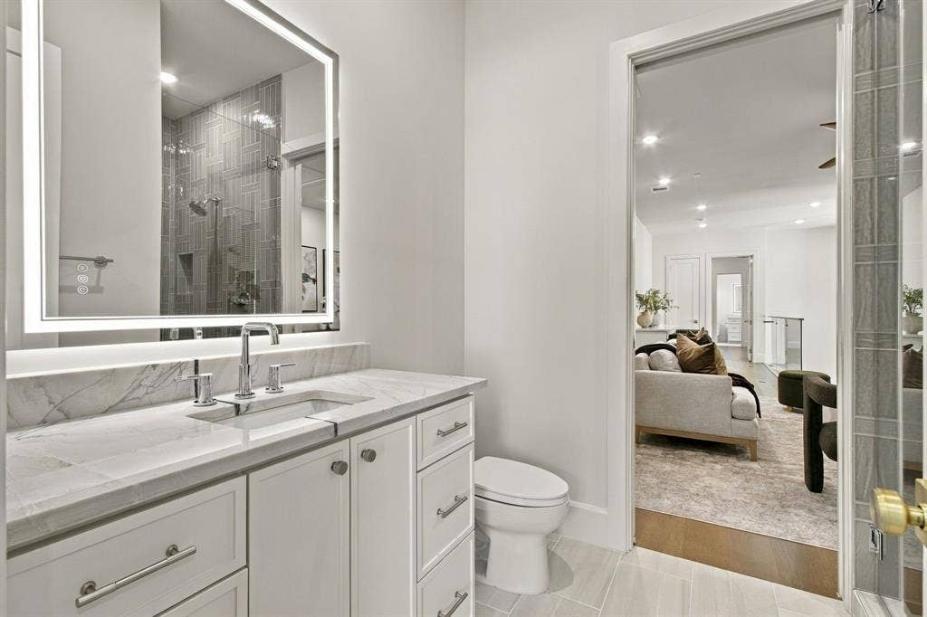 7330 Casa Loma Avenue, Dallas, TX 75214 7330 Casa Loma Avenue, Dallas, TX 75214