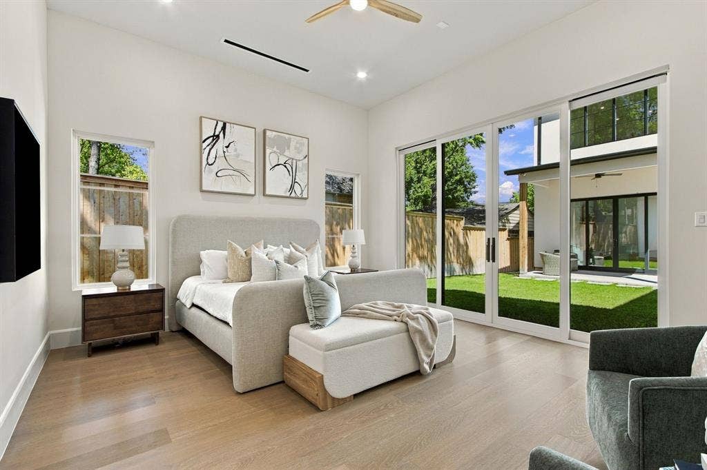7330 Casa Loma Avenue, Dallas, TX 75214 7330 Casa Loma Avenue, Dallas, TX 75214