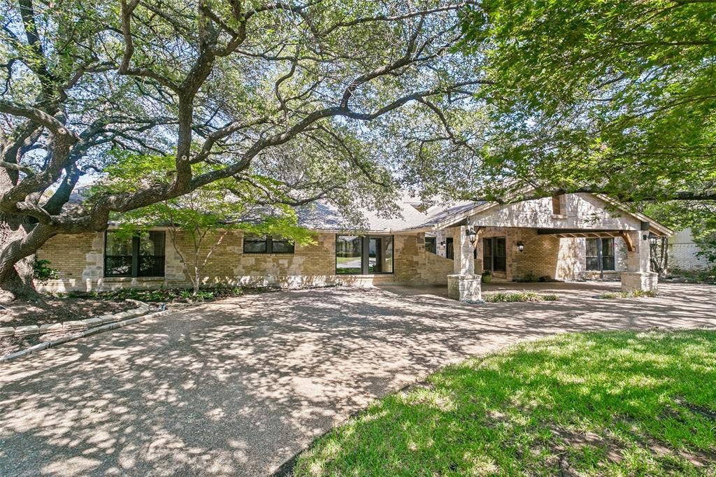 6441 Stonehaven Drive, Dallas, TX 75254 6441 Stonehaven Drive, Dallas, TX 75254
