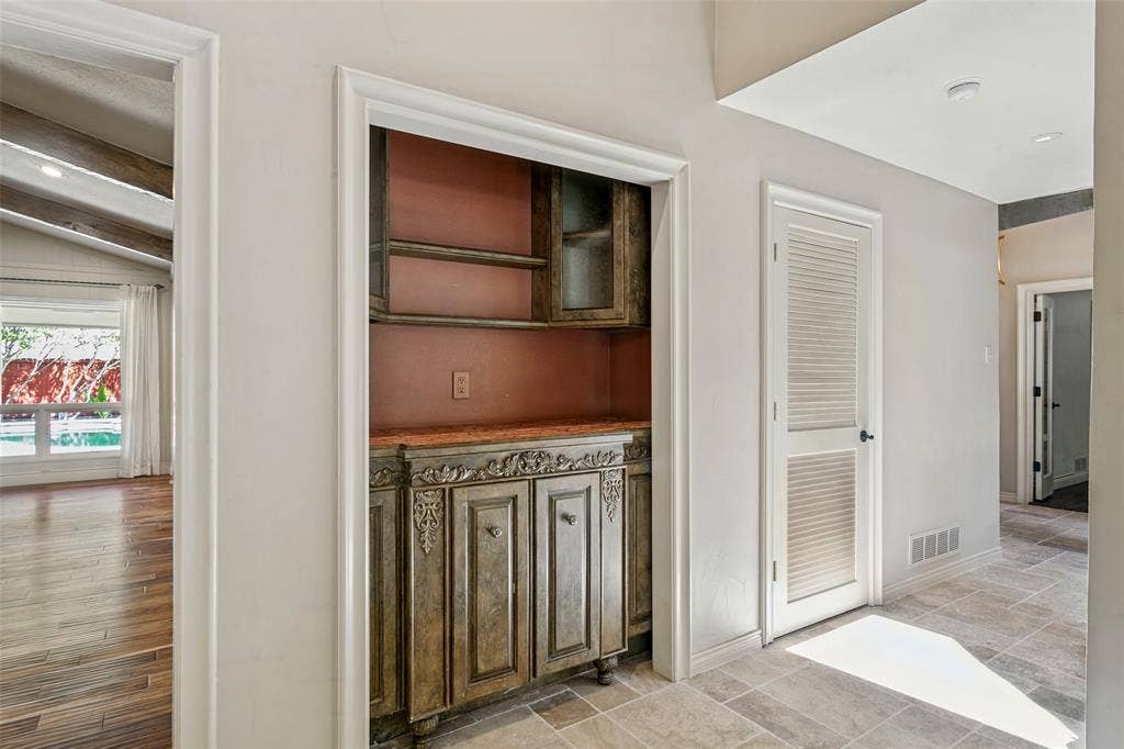 6441 Stonehaven Drive, Dallas, TX 75254 6441 Stonehaven Drive, Dallas, TX 75254