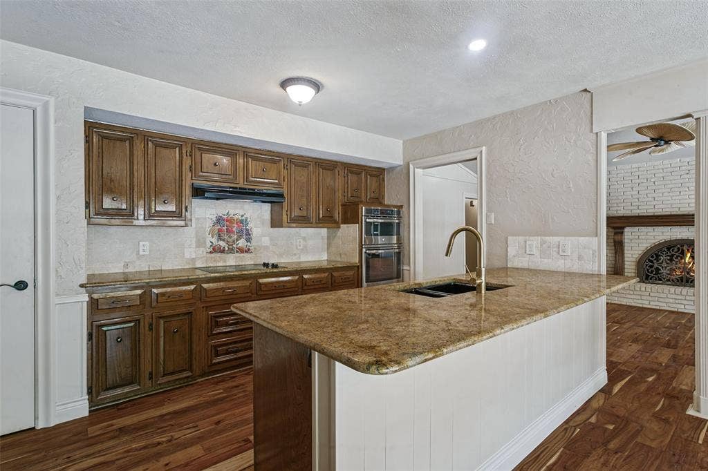 6441 Stonehaven Drive, Dallas, TX 75254 6441 Stonehaven Drive, Dallas, TX 75254