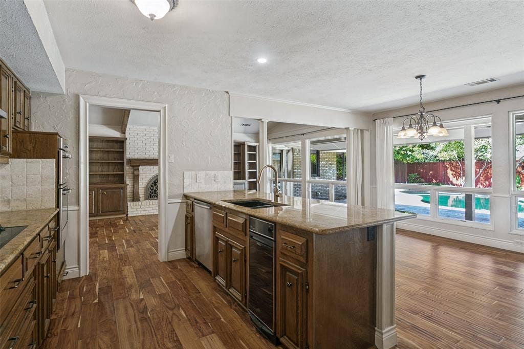 6441 Stonehaven Drive, Dallas, TX 75254 6441 Stonehaven Drive, Dallas, TX 75254