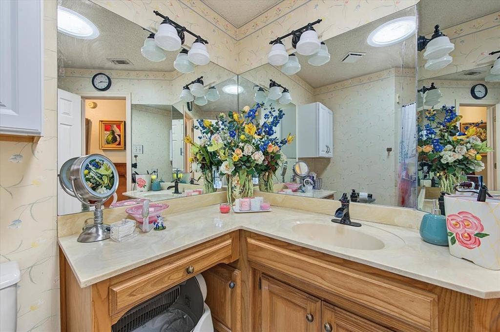 1300 Oak Harbor Boulevard, Azle, TX 76020 1300 Oak Harbor Boulevard, Azle, TX 76020