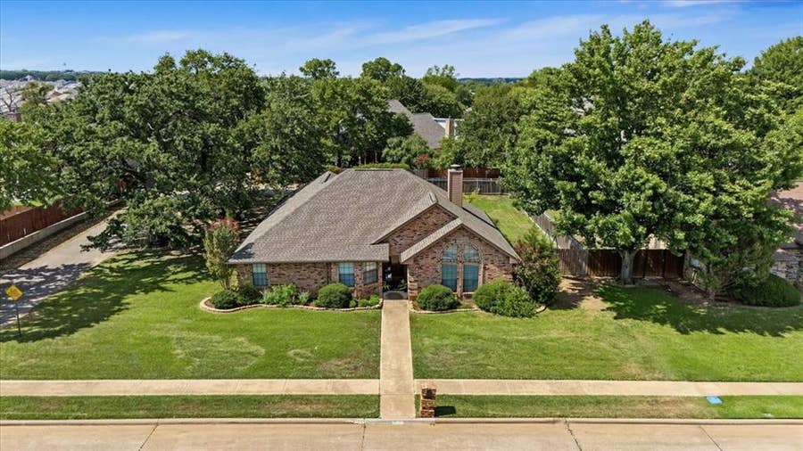 Property photo for 1300 Oak Harbor Boulevard, Azle, TX