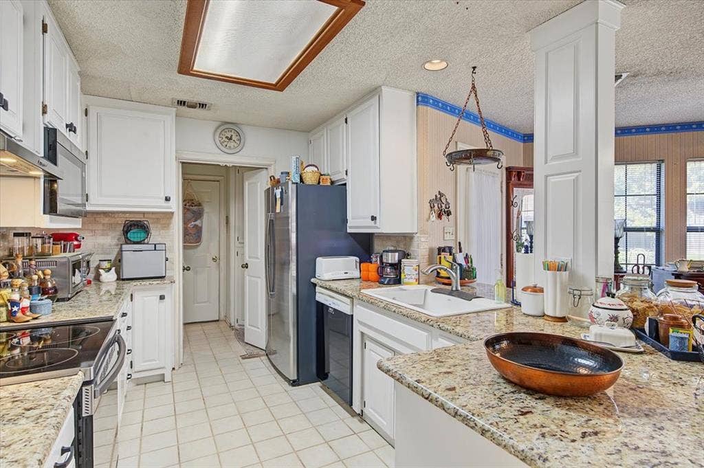 1300 Oak Harbor Boulevard, Azle, TX 76020 1300 Oak Harbor Boulevard, Azle, TX 76020