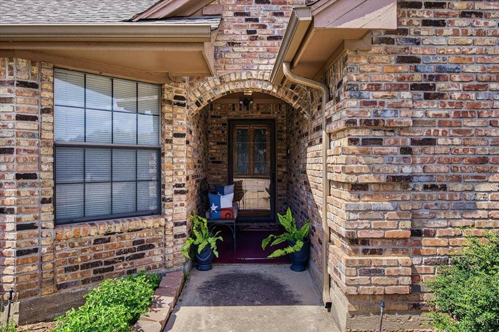 1300 Oak Harbor Boulevard, Azle, TX 76020 1300 Oak Harbor Boulevard, Azle, TX 76020