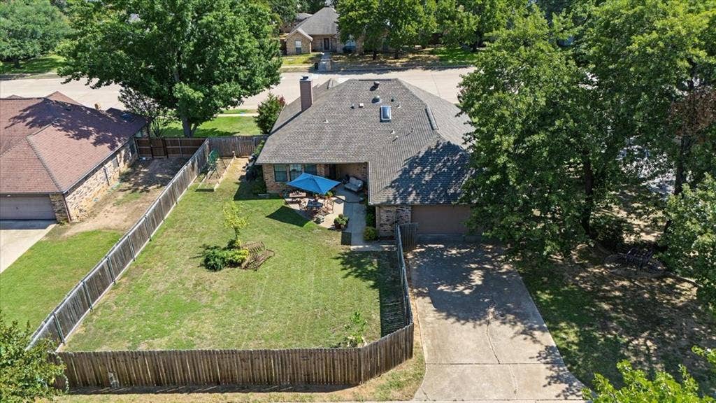 1300 Oak Harbor Boulevard, Azle, TX 76020 1300 Oak Harbor Boulevard, Azle, TX 76020