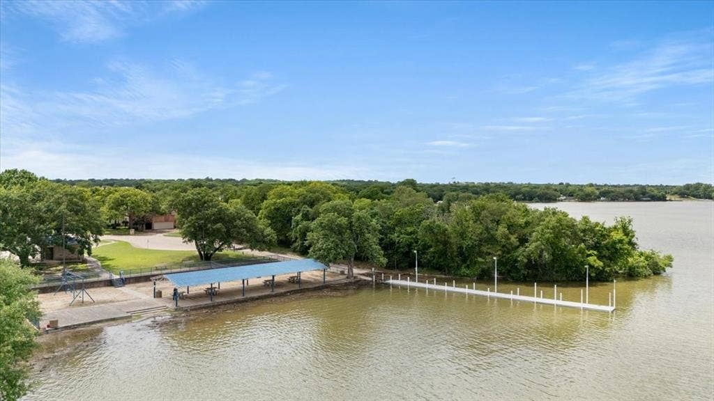 1300 Oak Harbor Boulevard, Azle, TX 76020 1300 Oak Harbor Boulevard, Azle, TX 76020