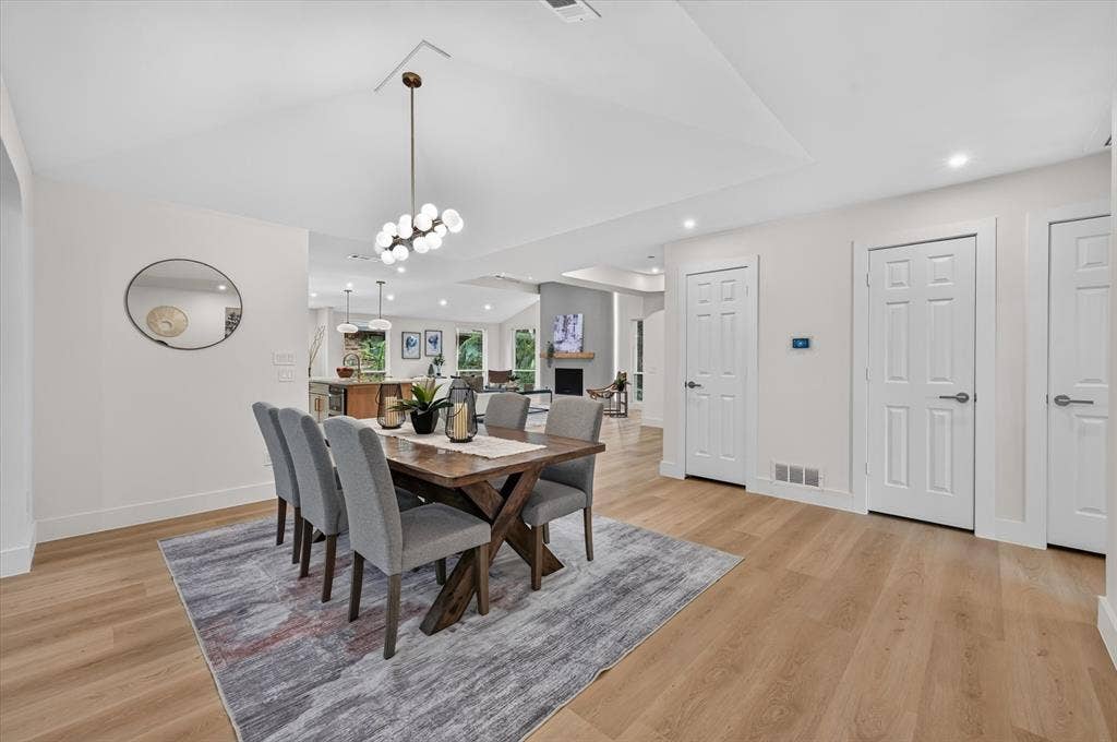 9754 Burleson Drive, Dallas, TX 75243 9754 Burleson Drive, Dallas, TX 75243