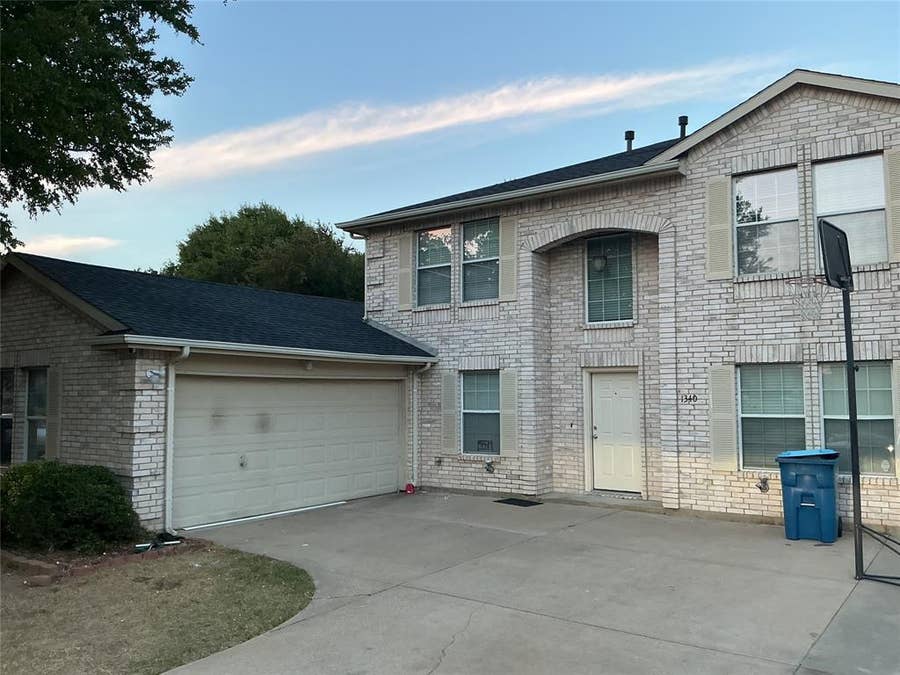 Property photo for 1340 Lake Grove Lane, DeSoto, TX